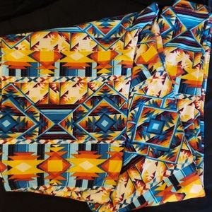 Lularoe TC Aztec print leggings